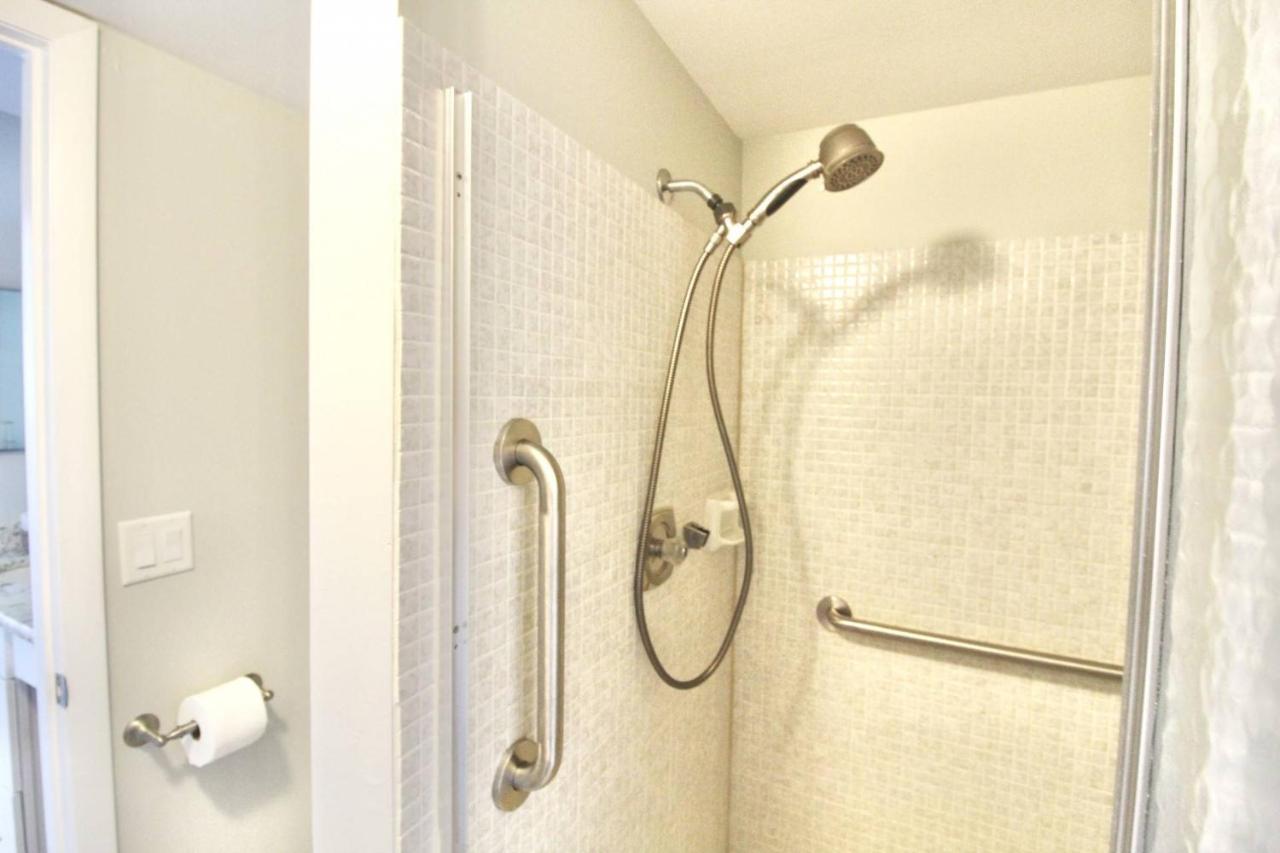 Ocean Breeze Condo 옌슨비치 외부 사진
